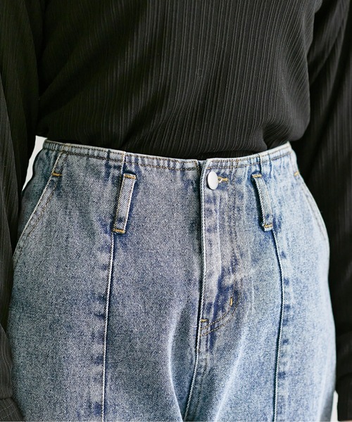 Thevon(ゼボン)の「セミフレアデニムパンツ(デニムパンツ・レディース・ブルー/ブラック/ネイビー/アイボリー・MEDIUM/SMALL)」の13枚目の写真