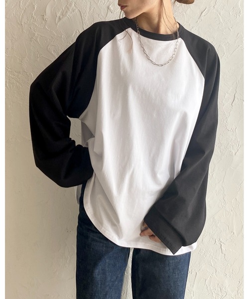 She's Closet（シーズクローゼット）の「オーバーサイズ長袖無地ラグランスリーブロンTプルオーバー（Tシャツ/カットソー・レディース・ネイビー/ブラック・FREE）」の3枚目の写真
