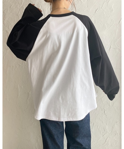 She's Closet（シーズクローゼット）の「オーバーサイズ長袖無地ラグランスリーブロンTプルオーバー（Tシャツ/カットソー・レディース・ネイビー/ブラック・FREE）」の5枚目の写真