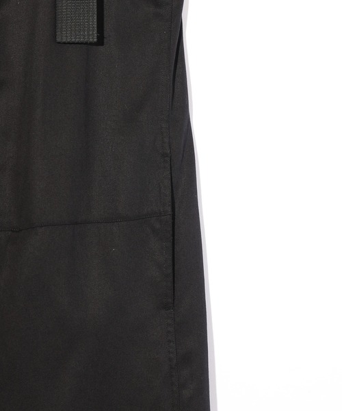 MILKFED.（ミルクフェド）の「TAPE OVERALL DRESS（ワンピース・レディース・オリーブ/ブラック・ONE SIZE）」の4枚目の写真