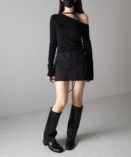 me+em select(ミームセレクト)の「【 2WAY 】ストラップチョーカーリボンワンショルダーTシャツ(Tシャツ/カットソー・レディース・ホワイト/ブラック・FREE)」の18枚目の写真