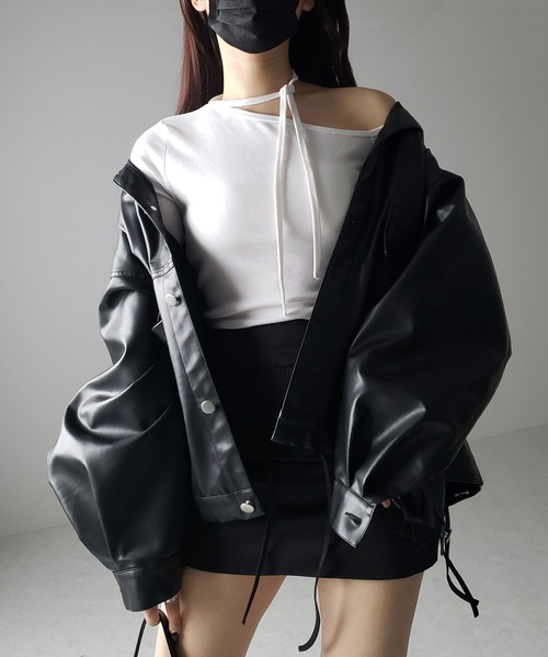 eimy  istoire ♡ ロゴチョーカー ワンショルダーTシャツ 2WAY 】ストラップチョーカーリボンワンショルダーTシャツ（Tシャツ