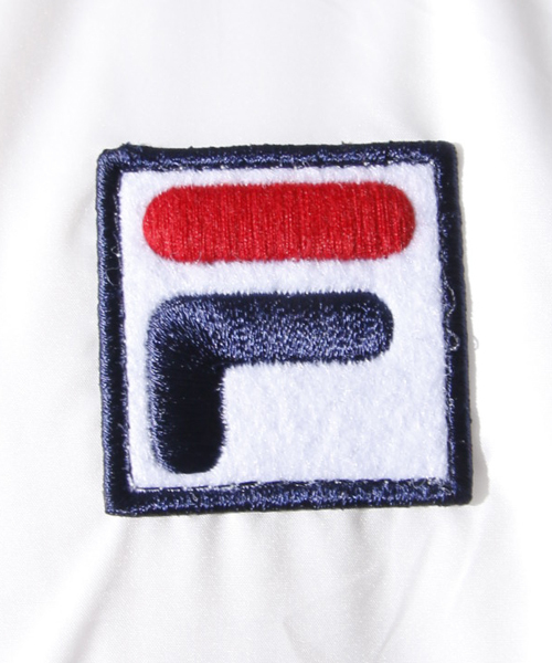 FILA(フィラ)の「FILA × AMERICAN RAG CIE 別注ナイロンパーカー / 113-FIL-FM3560 Π(ナイロンジャケット・メンズ・ホワイト系その他/レッド系その他/ブルー系その他・MEDIUM/LARGE)」の17枚目の写真