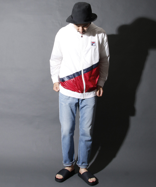 FILA(フィラ)の「FILA × AMERICAN RAG CIE 別注ナイロンパーカー / 113-FIL-FM3560 Π(ナイロンジャケット・メンズ・ホワイト系その他/レッド系その他/ブルー系その他・MEDIUM/LARGE)」の18枚目の写真