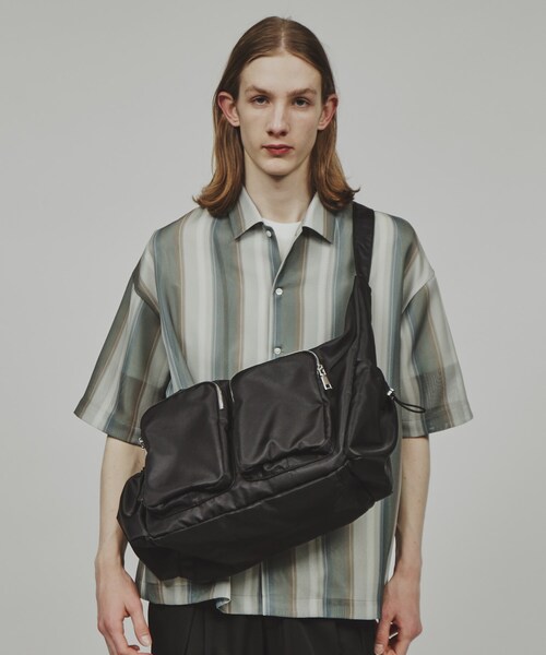 tk.TAKEO KIKUCHI（ティーケータケオキクチ）の「◆ダブルポケットビッグショルダーバッグ（ショルダーバッグ・メンズ・グレー系その他/ブラック系/ブラック・00）」の7枚目の写真