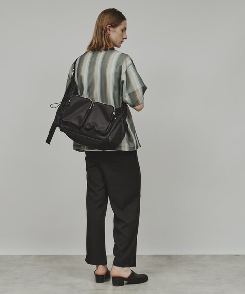 tk.TAKEO KIKUCHI（ティーケータケオキクチ）の「◆ダブルポケットビッグショルダーバッグ（ショルダーバッグ・メンズ・グレー系その他/ブラック系/ブラック・00）」の11枚目の写真