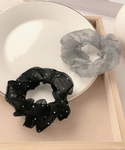 Miniministore(ミニミニストア)の「シュシュ キラキラ 韓国風 ヘアゴム(シュシュ・レディース・シャンパン/グレー/ブラック/アイボリー・FREE)」の8枚目の写真