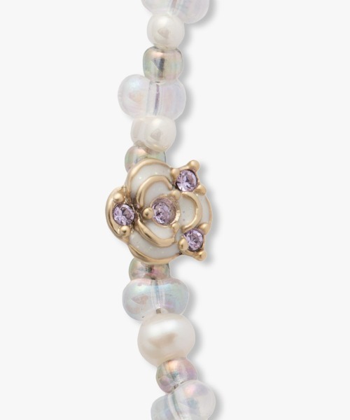 ANNA SUI(アナスイ)の「ティアレ 薔薇 モチーフ ネックレス(ネックレス・レディース・ホワイト・FREE)」の5枚目の写真