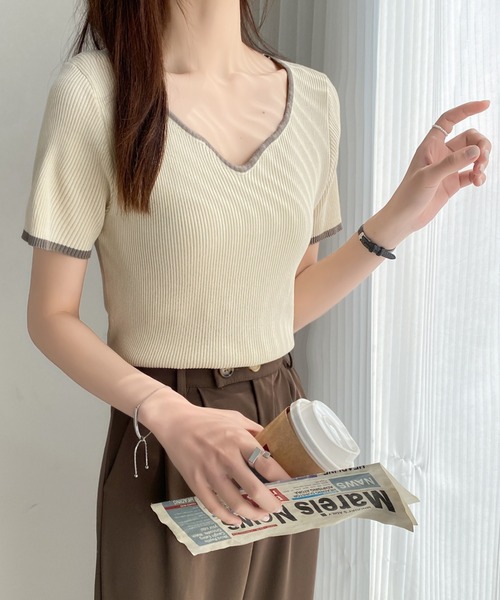 ABITOKYO(アビトーキョー)の「配色ニットスキッパネックトップス(ニット/セーター・レディース・ブラック/アイボリー/ベージュ・FREE)」の6枚目の写真