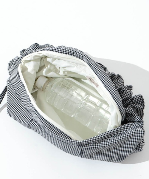 flower(フラワー)の「シャーリングギンガムバッグ(ショルダーバッグ・レディース・ブラック・FREE)」の15枚目の写真