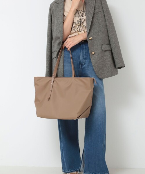 NOLLEY’S(ノーリーズ)の「ナイロントートバッグL(トートバッグ・レディース・ブラック/ベージュ・FREE)」の6枚目の写真