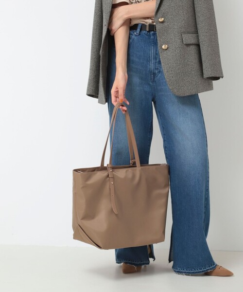 NOLLEY’S(ノーリーズ)の「ナイロントートバッグL(トートバッグ・レディース・ブラック/ベージュ・FREE)」の7枚目の写真