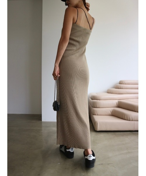 TRUNC（トランクエイティーエイト）の「Line Strap Slim Rib DressⅡ（ワンピース・レディース・ブラック/カーキ・FREE）」の15枚目の写真