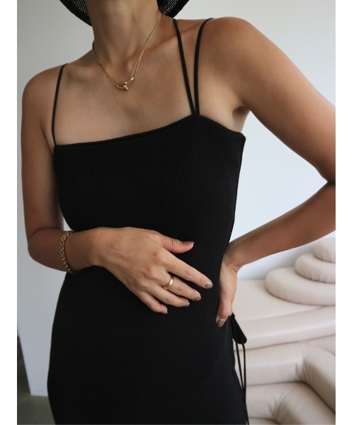 TRUNC（トランクエイティーエイト）の「Line Strap Slim Rib DressⅡ（ワンピース・レディース・ブラック/カーキ・FREE）」の3枚目の写真