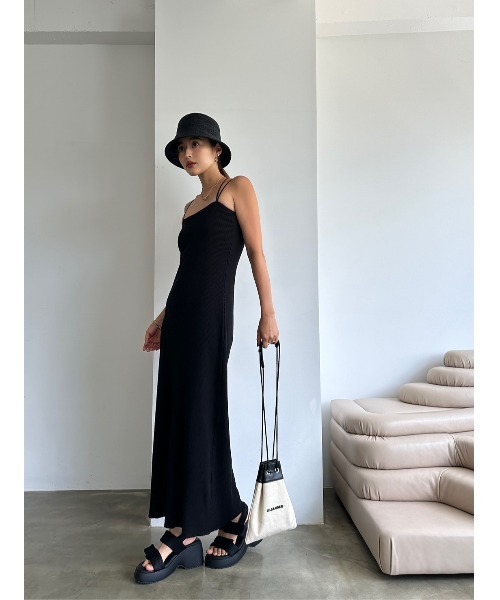 TRUNC（トランクエイティーエイト）の「Line Strap Slim Rib DressⅡ（ワンピース・レディース・ブラック/カーキ・FREE）」の8枚目の写真