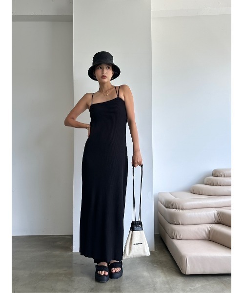 TRUNC（トランクエイティーエイト）の「Line Strap Slim Rib DressⅡ（ワンピース・レディース・ブラック/カーキ・FREE）」の9枚目の写真