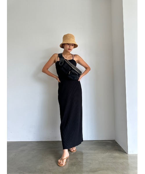 TRUNC（トランクエイティーエイト）の「Line Strap Slim Rib DressⅡ（ワンピース・レディース・ブラック/カーキ・FREE）」の21枚目の写真