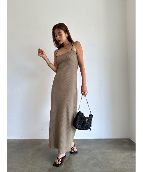 TRUNC（トランクエイティーエイト）の「Line Strap Slim Rib DressⅡ（ワンピース・レディース・ブラック/カーキ・FREE）」の22枚目の写真