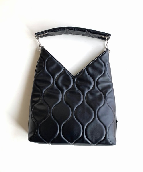 Casselini（キャセリーニ）の「キルティングショッパー（ハンドバッグ・レディース・ブラック/アイボリー・ONE SIZE）」の7枚目の写真