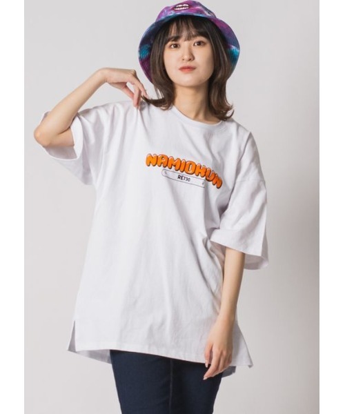 RE730(アールイーセブンサーティー)の「RE730 かくれんぼしているなみおくん 半袖ビッグシルエットTシャツ(Tシャツ/カットソー・メンズ・オフホワイト/ブラック・MEDIUM/LARGE/X-LARGE)」の2枚目の写真