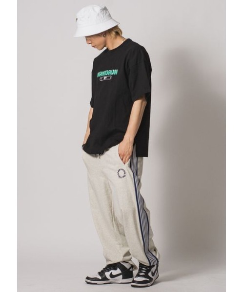 RE730(アールイーセブンサーティー)の「RE730 かくれんぼしているなみおくん 半袖ビッグシルエットTシャツ(Tシャツ/カットソー・メンズ・オフホワイト/ブラック・MEDIUM/LARGE/X-LARGE)」の18枚目の写真
