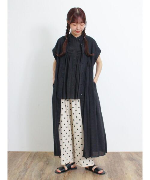 Samansa Mos2（サマンサ モスモス）の「ピンタックフレンチワンピース（ワンピース・レディース・グリーン/ピンク/ベージュ/ブラック・F）」の2枚目の写真