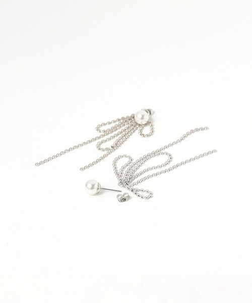 B:MING by BEAMS(ビーミングバイビームス)の「ドット メタル リボン ピアス(ピアス(両耳用)・レディース・シルバー/ゴールド・ONE SIZE)」の4枚目の写真