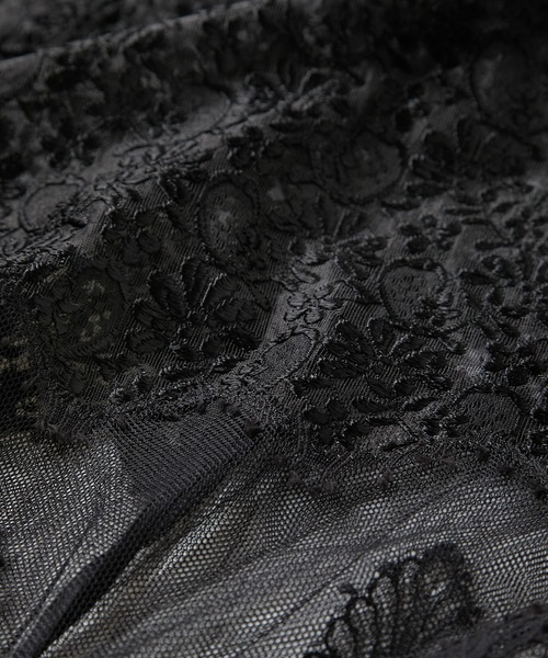 iRENE(アイレネ)の「フォーリングプレートレーススカート / Falling-Plate Lace Skirt(スカート・レディース・ブラック/オフホワイト・36/34/38)」の4枚目の写真