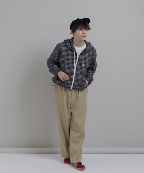MUHET(ミュエータ)の「シアサッカージップフーディー(パーカー・レディース・カーキ/ブラック/オレンジ/パープル・X-LARGE/MEDIUM)」の13枚目の写真