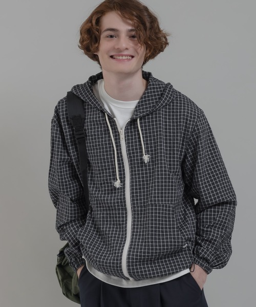 MUHET（ミュエータ）の「シアサッカージップフーディー（パーカー