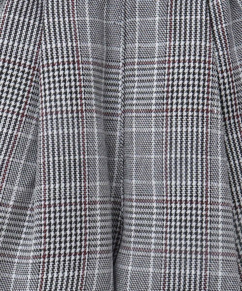 SHOO・LA・RUE（シューラルー）の「◆【110-140cm/2点セット】チェックビスチェ＋ショートパンツ（セットアップ・キッズ・ベージュ系1/ブラック系1・14/13/12/11）」の17枚目の写真