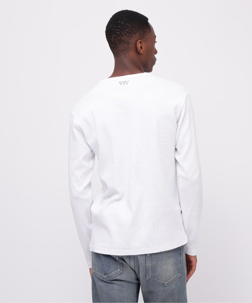 AVIREX(アヴィレックス)の「《DAILY/デイリー》MINI WAFFLE V-NECK L/S T-SHIRT / ミニワッフル 長袖 Vネック Tシャツ デイリーウェア / AVIREX / アヴィレックス(Tシャツ/カットソー・メンズ・ホワイト/チャコール/ブラック・SMALL/MEDIUM/X-LARGE/LARGE)」の18枚目の写真