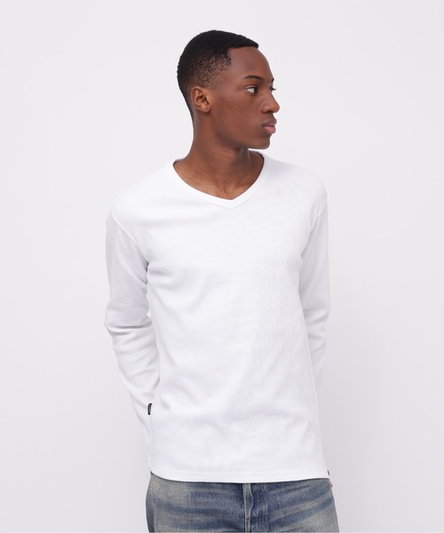 AVIREX(アヴィレックス)の「《DAILY/デイリー》MINI WAFFLE V-NECK L/S T-SHIRT / ミニワッフル 長袖 Vネック Tシャツ デイリーウェア / AVIREX / アヴィレックス(Tシャツ/カットソー・メンズ・ホワイト/チャコール/ブラック・SMALL/MEDIUM/X-LARGE/LARGE)」の17枚目の写真