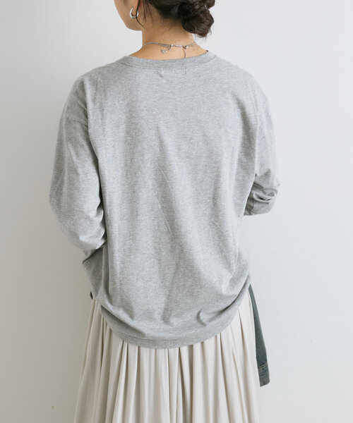 RIVE DROITE（リヴドロワ）の「【大人見えロゴT】La Beaute ロンTee（Tシャツ/カットソー・レディース・ベージュ/グレー/オフホワイト・FREE）」の6枚目の写真