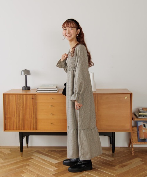 flower（フラワー）の「クラシックチェックワンピース（ワンピース・レディース・カーキ/ブラウン・FREE）」の18枚目の写真