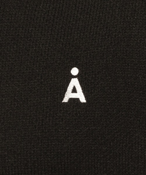 ALAND（エーランド）の「【UNISEX】ALAND／Aロゴクルーニットプルオーバー（ニット/セーター・レディース・ネイビー/グレー/ナチュラル/ブラック・MEDIUM/LARGE/SMALL）」の5枚目の写真