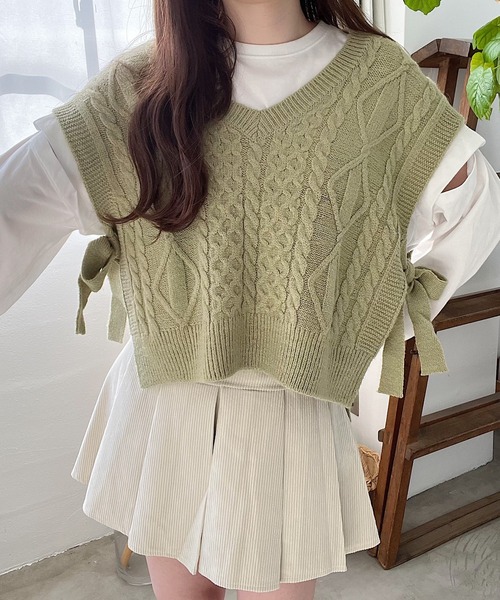 Nana(ナナ)の「リボンニットベスト(ベスト・レディース・アイボリー/カーキ・FREE)」の14枚目の写真