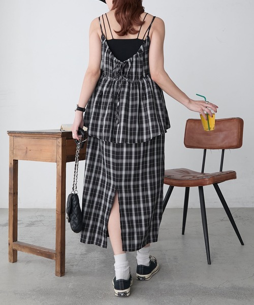 BONLECILL（ボンルシール）の「先染めチェックバックリボンレイヤード風キャミワンピース（ワンピース・レディース・ブラック/ネイビー/モスグリーン/ベージュ・FREE）」の10枚目の写真