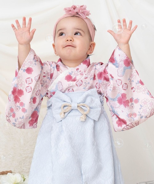 SweetMommy（スウィートマミー）の「3WAY ちりめん　2ピース袴ロンパース [ひな祭り]  [お誕生日 記念日 お食い初め お宮参り 七五三]（着物・キッズ・ホワイト×ホワイト/ブルーグレー/アイボリー/グレー×サックスブルー/ベージュ/スモークピンク/マジェンタ/ローズ・90/80/50-70）」の8枚目の写真