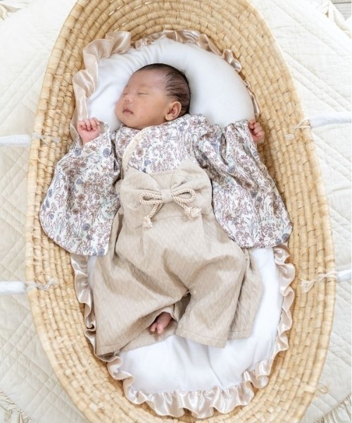 SweetMommy（スウィートマミー）の「3WAY ちりめん　2ピース袴ロンパース [ひな祭り]  [お誕生日 記念日 お食い初め お宮参り 七五三]（着物・キッズ・ホワイト×ホワイト/ブルーグレー/アイボリー/グレー×サックスブルー/ベージュ/スモークピンク/マジェンタ/ローズ・90/80/50-70）」の9枚目の写真