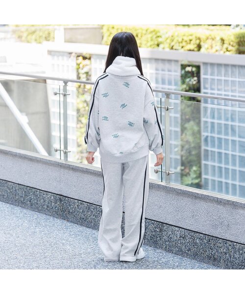 algy(アルジー)の「【ACTIVE】ラインBIGトレーナー&ティペットセット(その他トップス・キッズ・ブラック/グレー/オフホワイト・SMALL/MEDIUM/XXX-SMALL/XX-SMALL/X-SMALL)」の7枚目の写真