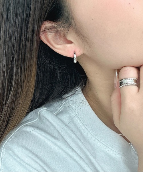 Burner(バーナー)の「【OKUOKU 0909】フープピアス 両耳用 oku-pierce-631360207317-6 Y【RBTS】(ピアス(両耳用)・レディース・ゴールド/シルバー/シルバー系その他2/ゴールド系その他/シルバー系その他/ゴールド系その他2・FREE)」の2枚目の写真