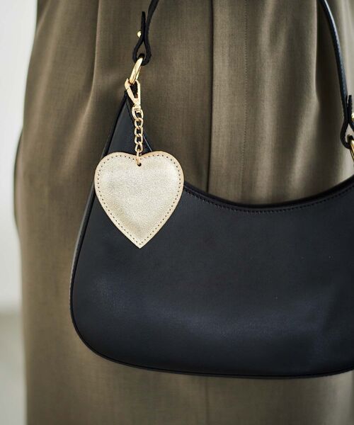 le.coeur blanc(ルクールブラン)の「AULENTTIハートチャーム(キーケース/キーアクセサリー・レディース・シルバー/ゴールド・FREE)」の7枚目の写真