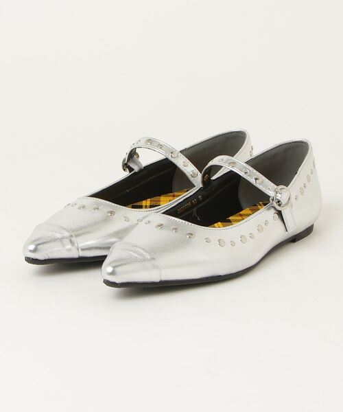 YOSUKE(ヨースケ)の「@@ヨースケYOSUKEウィメンズflatストラップスタッズシューズ2820036(パンプス・レディース・ブラック×ブラック/オフホワイト/ブラック/シルバー・LL/L/M/S)」の4枚目の写真