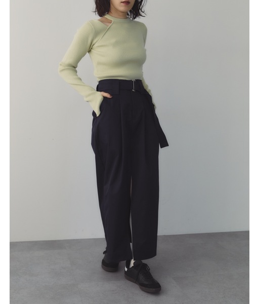 DRWCYS（ドロシーズ）の「ベルト付きスリットロングスカート（スカート・レディース・ベージュ/ネイビー・FREE）」の2枚目の写真