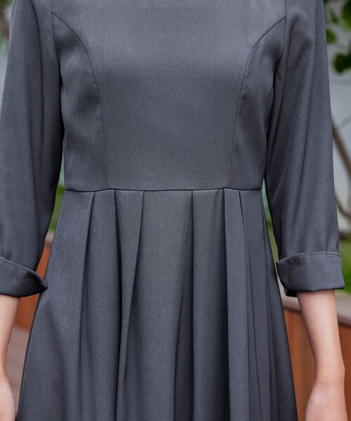 花柄刺繍フレアワンピース（ワンピース）｜Tiaclasse（ティア