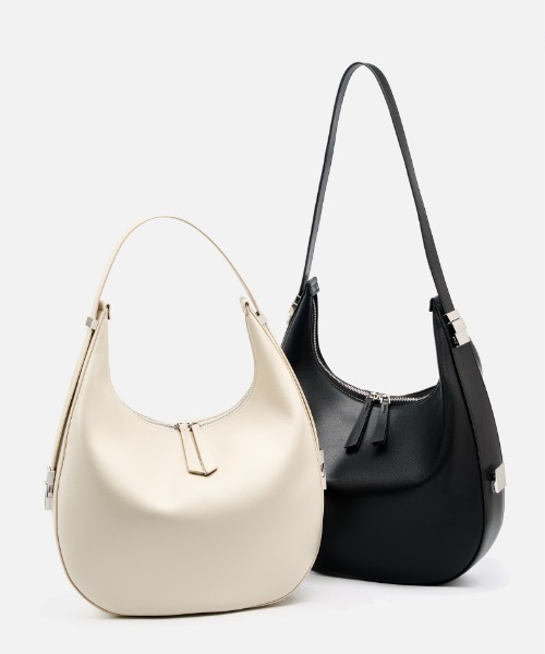 NiiNa（ニーナ）の「【NiiNa】【高品質牛革】レザーワンハンドルビッグムーンバッグ / 長さ調節可能（ショルダーバッグ・レディース・ホワイト/ブラック・FREE）」の9枚目の写真