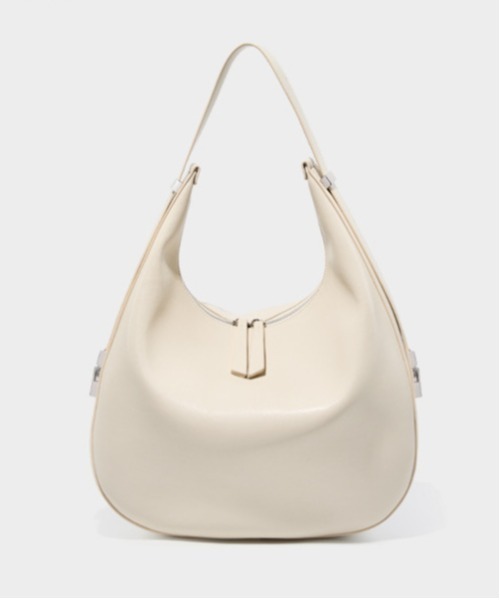 NiiNa（ニーナ）の「【NiiNa】【高品質牛革】レザーワンハンドルビッグムーンバッグ / 長さ調節可能（ショルダーバッグ・レディース・ホワイト/ブラック・FREE）」の13枚目の写真