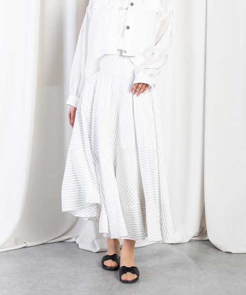 RAW FUDGE（ローファッジ）の「アシメフレアーストライプスカート（スカート・レディース・ライトグレー/オフホワイト/オリーブ・M）」の2枚目の写真