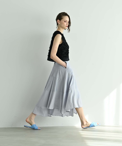 RAW FUDGE（ローファッジ）の「アシメフレアーストライプスカート（スカート・レディース・ライトグレー/オフホワイト/オリーブ・M）」の8枚目の写真